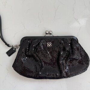 Retro Y2K Coach Limited Edition Black Sequin Kisslock Wristlet Clutch 44475